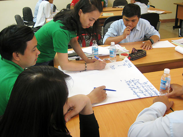 Kỹ năng bán hàng & chăm sóc Khách Hàng chuyên nghiệp - ISUZU (23 & 24.09.2014)